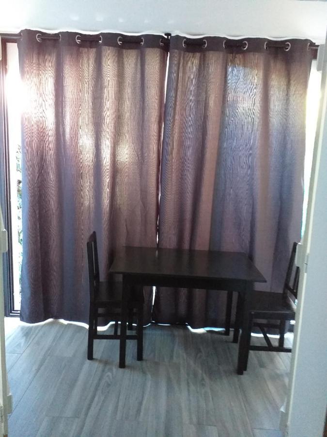 Joli Studio Res Au Calme En Rez De Jardin A Bandol. Kültér fotó