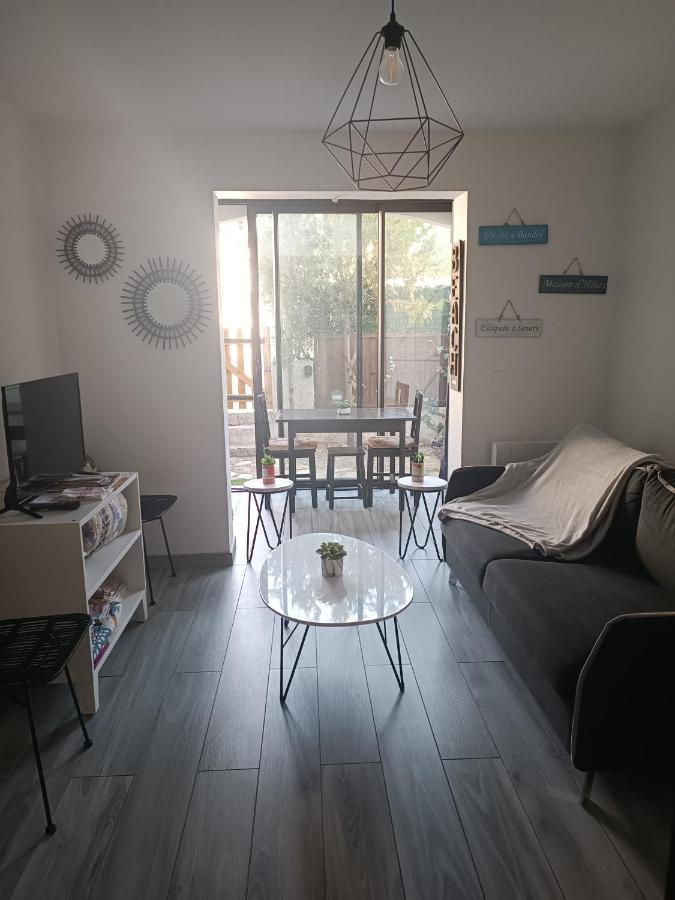 Joli Studio Res Au Calme En Rez De Jardin A Bandol. Kültér fotó